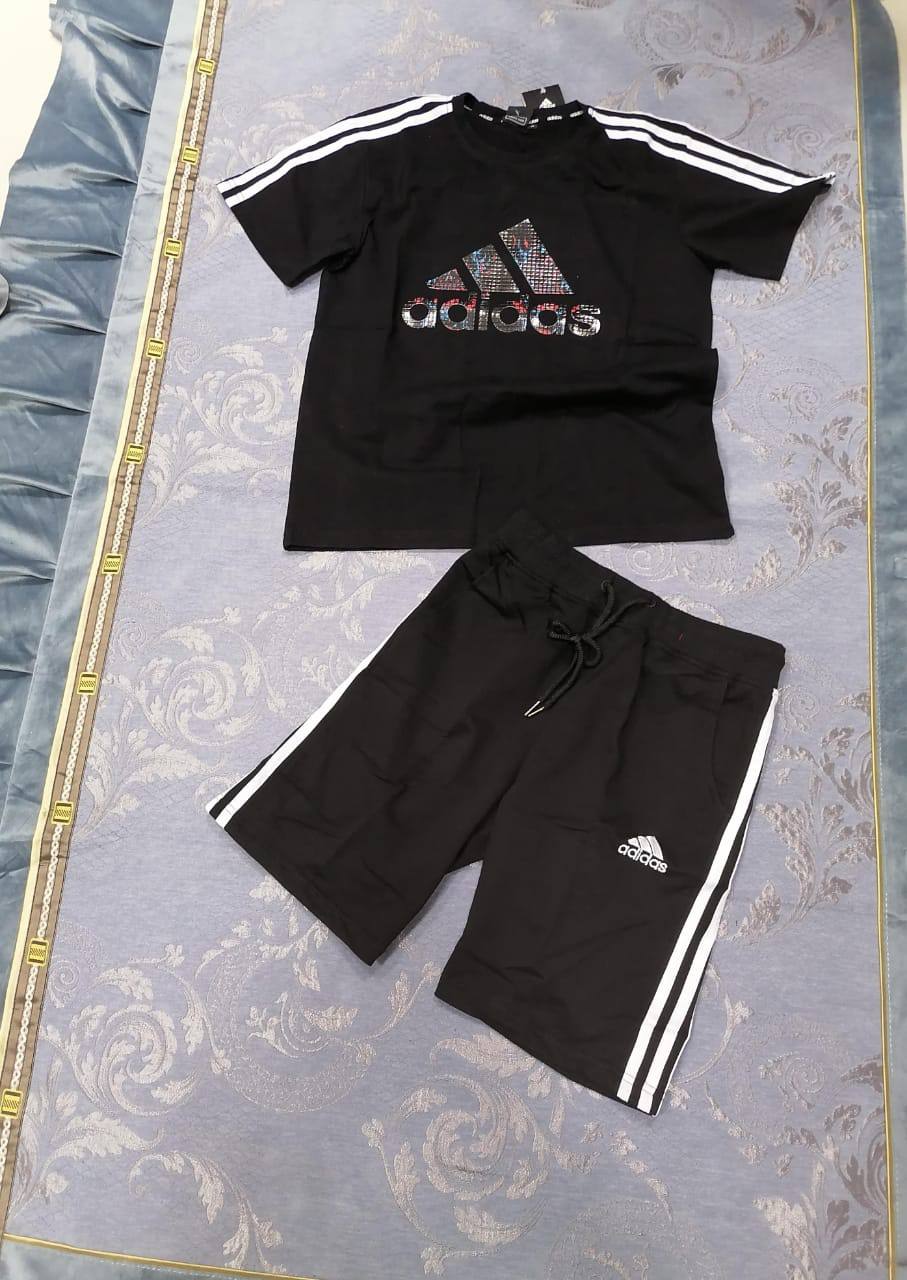 Kids tracksuit 

8 10 12 14 16 size 

75 dhs🇦🇪🇦🇪

Zain27
♥️♥️♥️
