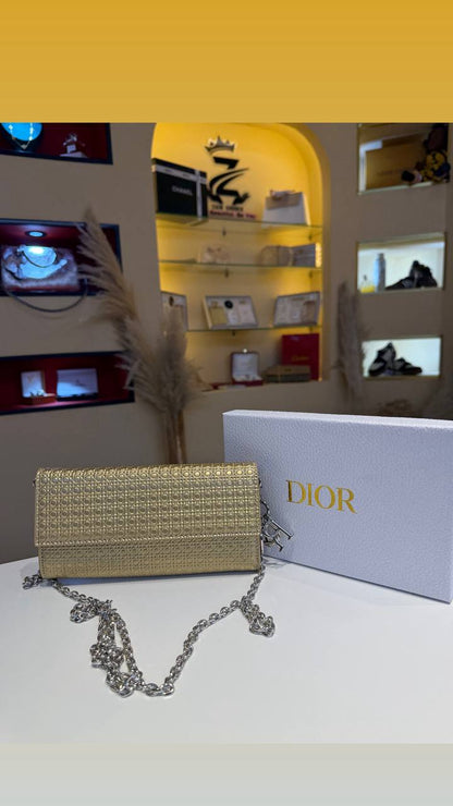 Dior

with box
🎁🎁🎁

95 dhs❣️

Zain175

اطلبوها من الوتس المثبت في الأعلى👆🏻👆🏻

تواصلو معنا 👈🏻 Zain 
For order WhatsApp pinned 👆🏻

♥️♥️♥️