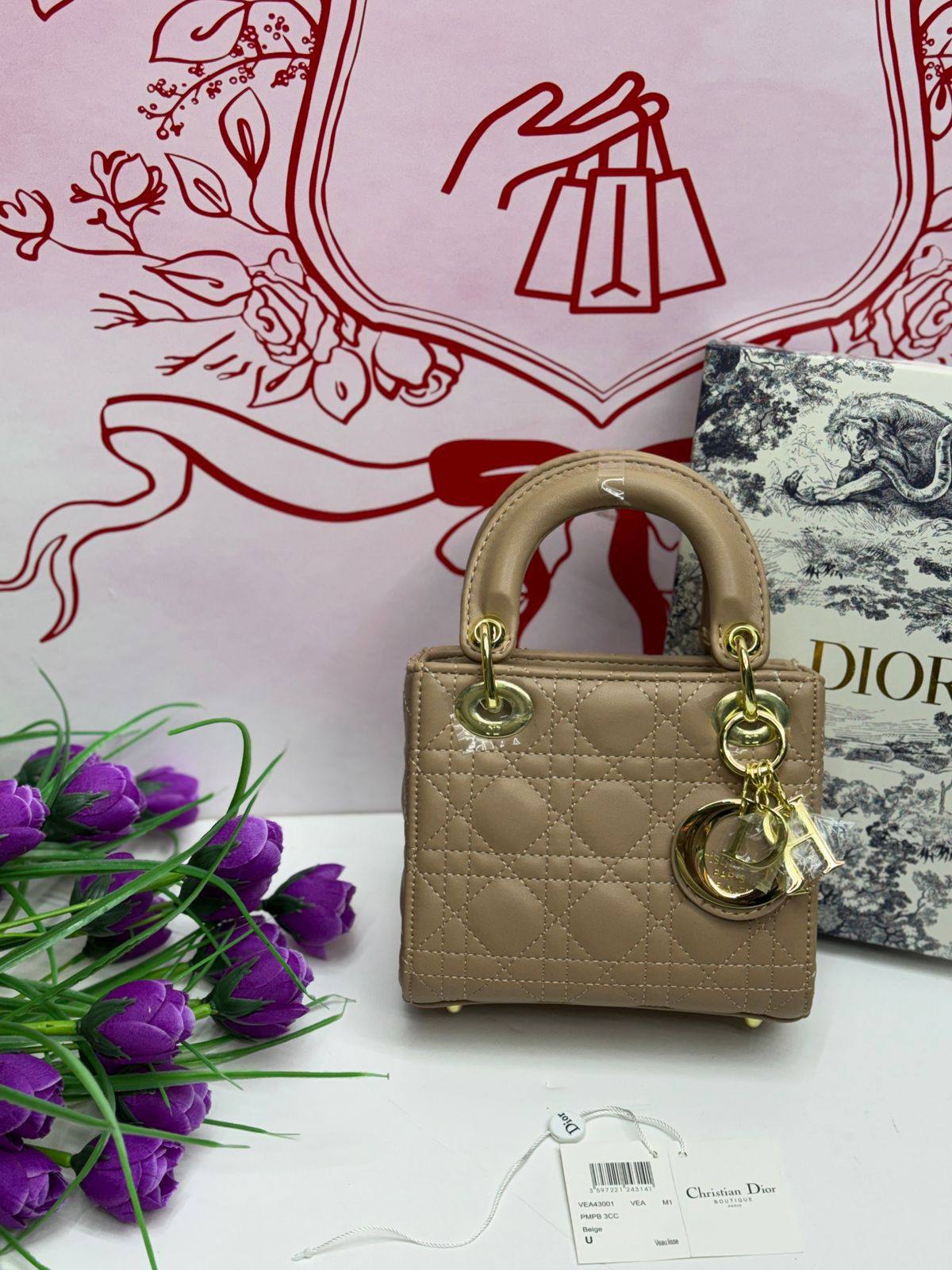 Dior

110 dhs❣️

with box
🎁🎁🎁

Zain177
♥️♥️♥️
