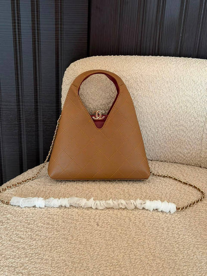 Chanel

270 dhs🇦🇪🇦🇪


Zain134
♥️♥️♥️