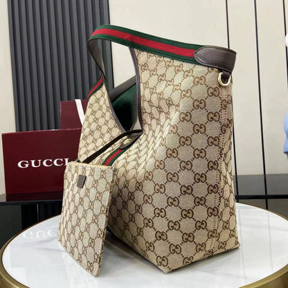 GUCCI 
COPY ONE NEW CAME 
155 dhs💓
Size: 50cm

Zain39
♥️♥️♥️