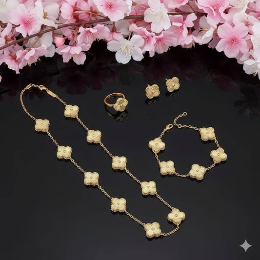 VCA Set
NECKLACE
BRACELET
EARRING
RING
WITH GOOD BOX AND PAPER BAG 🎁🛍️
255 DHS✅

Zain89
♥️♥️♥️