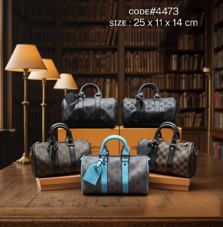 LV ᴜɴɪsᴇx Travel Bag
ᴋᴇᴇᴘᴀʟʟ ʙᴀɴᴅᴏᴜʟɪᴇ̀ʀᴇ 25
sɪᴢᴇ : 25 cm
ᴡɪᴛʜ BOX
🎁🎁🎁

110 dhs🪙🖤

Zain31
♥️♥️♥️