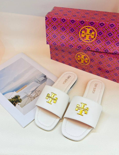 Slippers
Size 36-41
65 dhs✅

Zain236
♥️♥️♥️