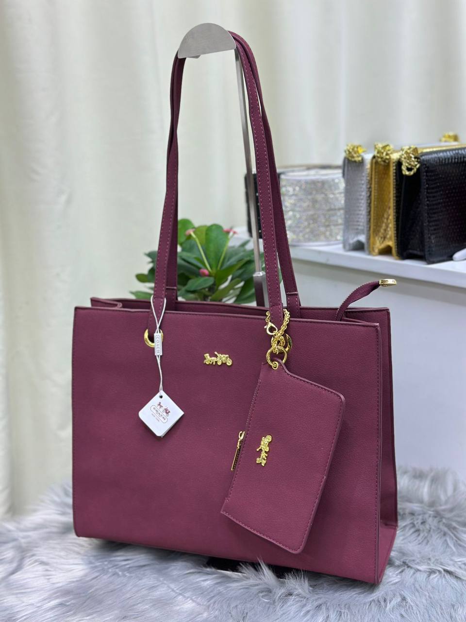 COACH  
SIZE  ……… 37CM 🥰
90 dhs🪙🌨️

Zain244
♥️♥️♥️
