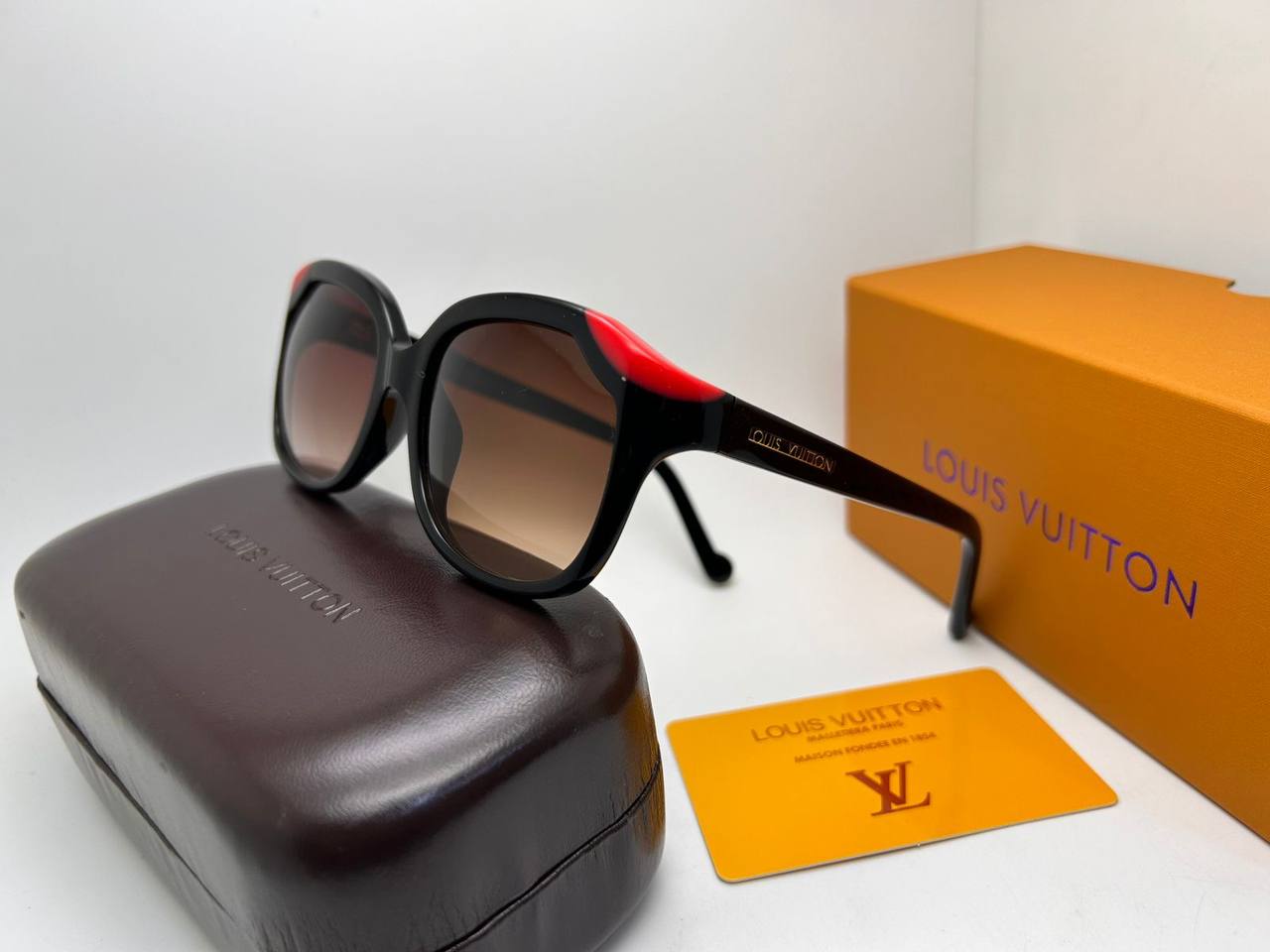 LV
Ladies master quality 
180 dhs✅

Zain126
♥️♥️♥️