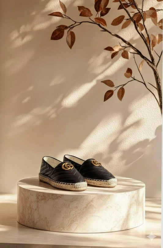 GUCCI  

280 dhs🪙💕
*SIZE  36  TO  41*

Zain224
♥️♥️♥️