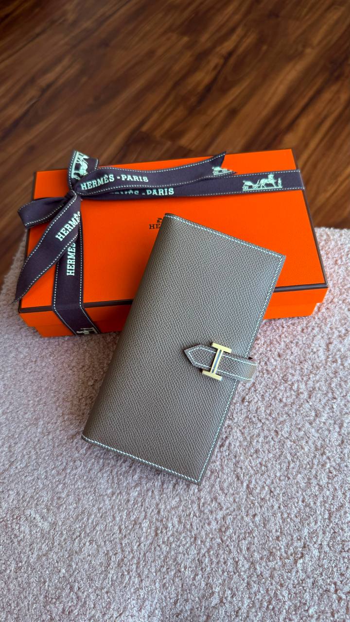 🧡 HERMES BEARN 🧡
LONG WALLET ✨
FULL : HANDMADE 
With Original packing 🎁
For Price 👇 WhatsApp✅
0568585901 
0507557372
0552275751 Owner Zain 👌

Zain280
♥️♥️♥️
