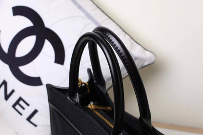 CHANEL GOOD QUALITY 
95 dhs🇦🇪🇦🇪

Zain39
♥️♥️♥️