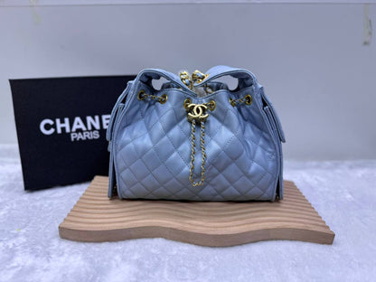 Chanel

With box 
🎁🎁🎁

110 dhs🪙🌺

Zain114
♥️♥️♥️