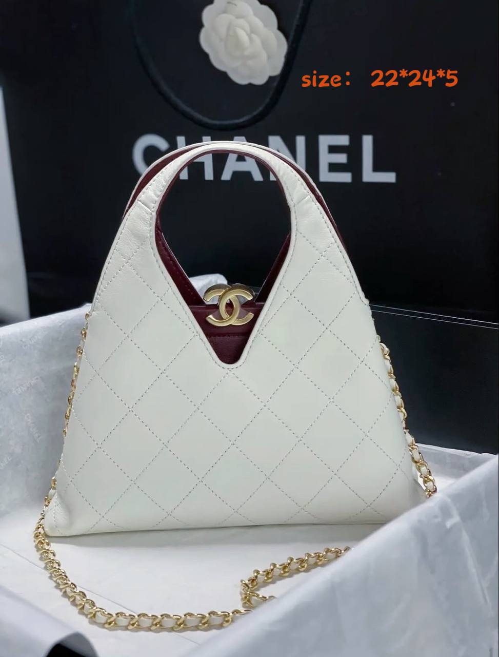 NEW CHANEL  26 A 

 Super leather 

170 dhs🇦🇪🇦🇪🇦🇪

Zain38
♥️♥️♥️