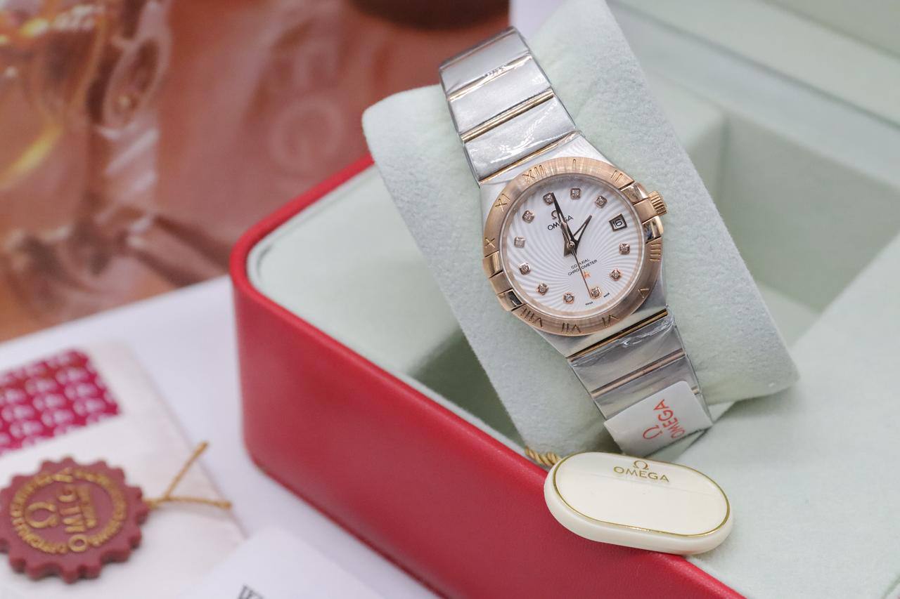 Omega Watch 
For Ladies
Good Quality
220 dhs💓

Zain33
♥️♥️♥️