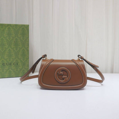 Gucci Master
250 dhs🪙💕
#21cm

Zain228
♥️♥️♥️