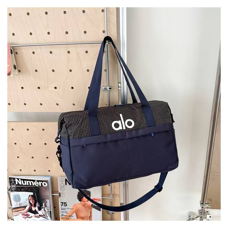 Alo Bag
75 dhs🇦🇪🇦🇪
size 45/30/21cm

Zain26
♥️♥️♥️