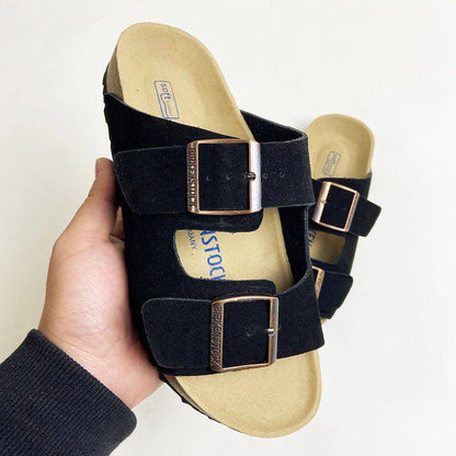 BirkinStock
💯high quality
Size 36-37-38-39-40-41

105 dhs💓

Zain21
♥️♥️♥️