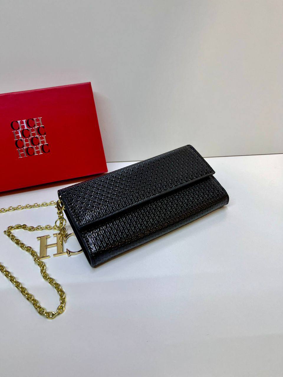 Dior - CH
95 dhs✅
with box
🎁🎁🎁

size 21cm

Zain42
♥️♥️♥️