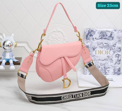 Dior
Good quality 
with box 
110 dhs✅

Zain186
♥️♥️♥️