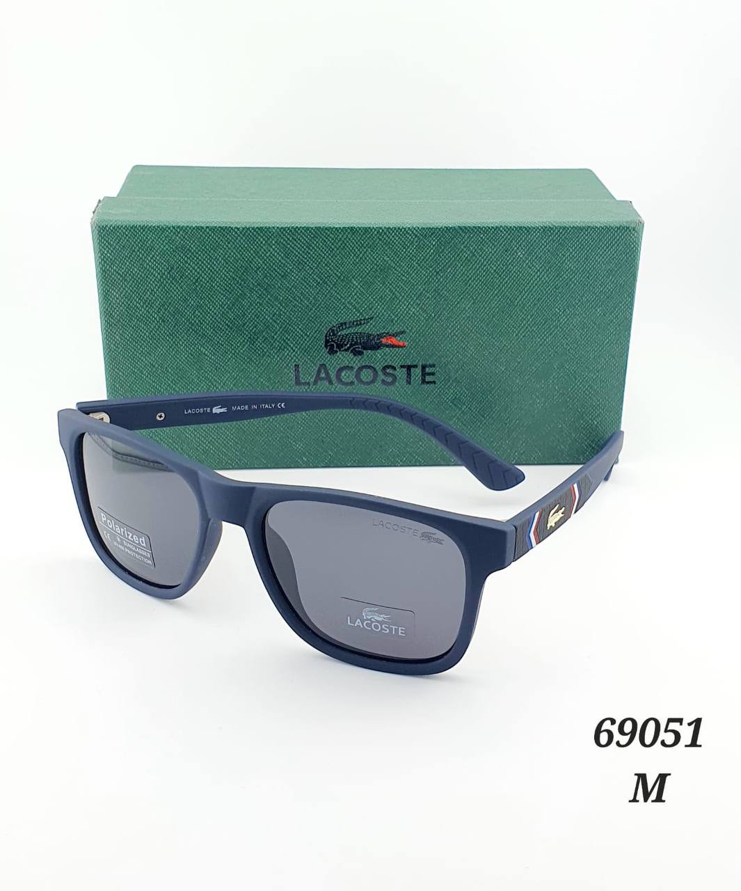 Lacoste

Good quality 

75 dhs🇦🇪🇦🇪

Zain182
♥️♥️♥️