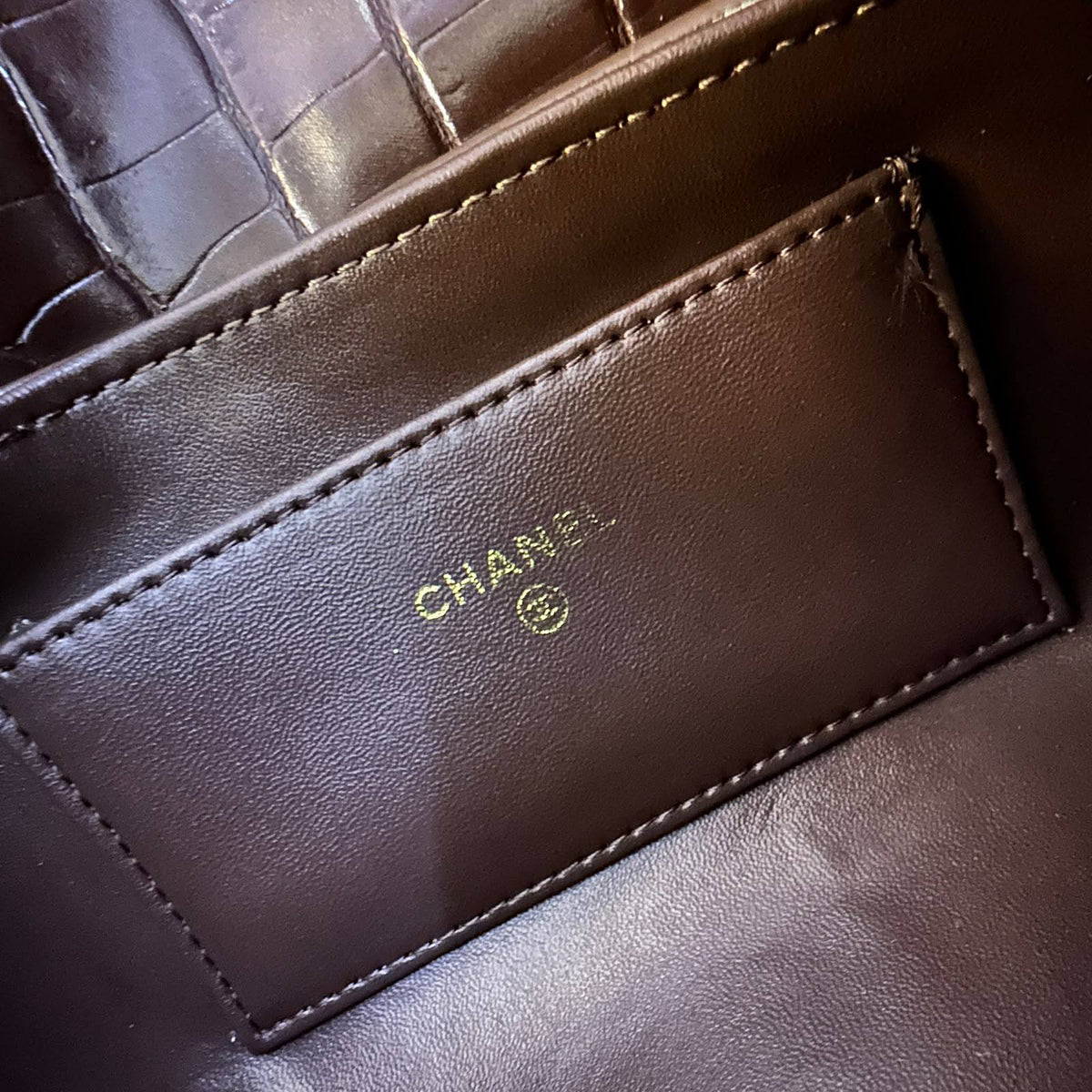CHANEL 

NEW DESIGN 
GOOD QUALITY 
110 dhs🇦🇪🇦🇪

Zain39
♥️♥️♥️