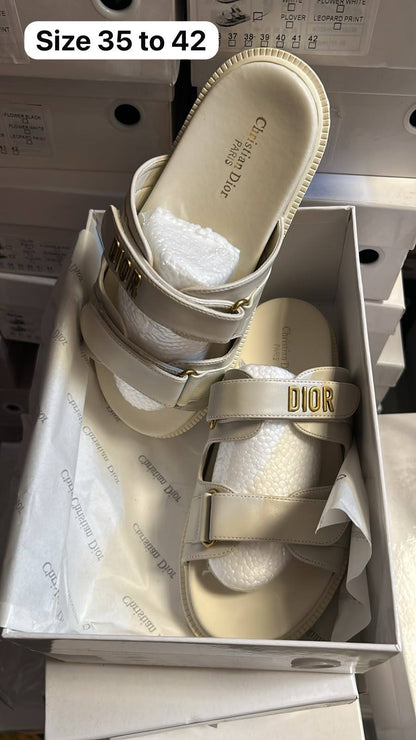 Dior 100 dhs🇦🇪🇦🇪 Zain103 ♥️♥️♥️ - Zain Corner Store copy & master bags shoes & more
