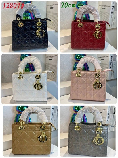 Dior
75 dhs👑

With Box
🎁🎁🎁

Zain50
♥️♥️♥️