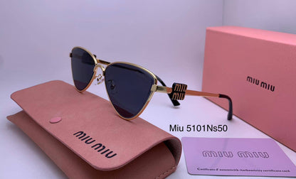 Miu Miu
70 dhs✅

Zain126
♥️♥️♥️