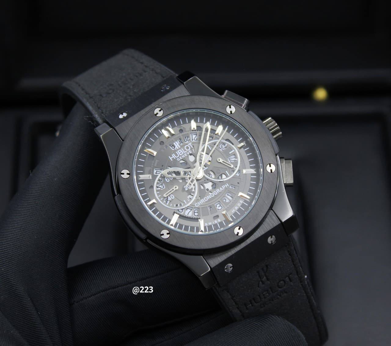 HUBLOT MEN STOPWATCH BATTERY

220 dhs💓

Zain58
♥️♥️♥️