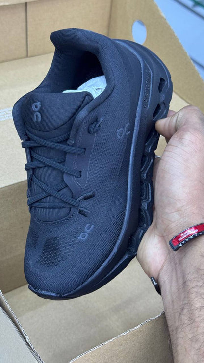 QC 
Baby shoes😍
Size 28-36⚡️ 
120 dhs👑

Zain183
♥️♥️♥️