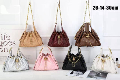 🌟 Chanel 25C hobo
1️⃣ First quality
Size : 26 * 14 * 30 cm
120 dhs✅

Zain115
♥️♥️♥️