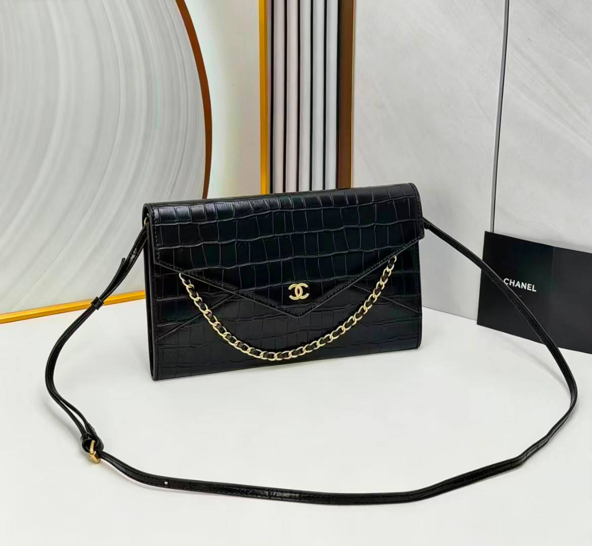 Chanel
Master❣️❣️
27cm🫶🏼🫶🏼 
220 dhs🇦🇪🇦🇪
with box

Zain297
♥️♥️♥️