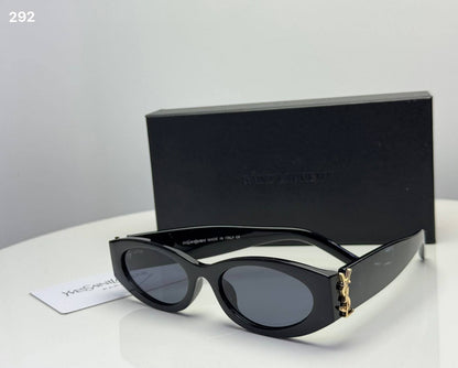 Sunglasses 

good quality
65 dhs🇦🇪🇦🇪

Zain182
♥️♥️♥️