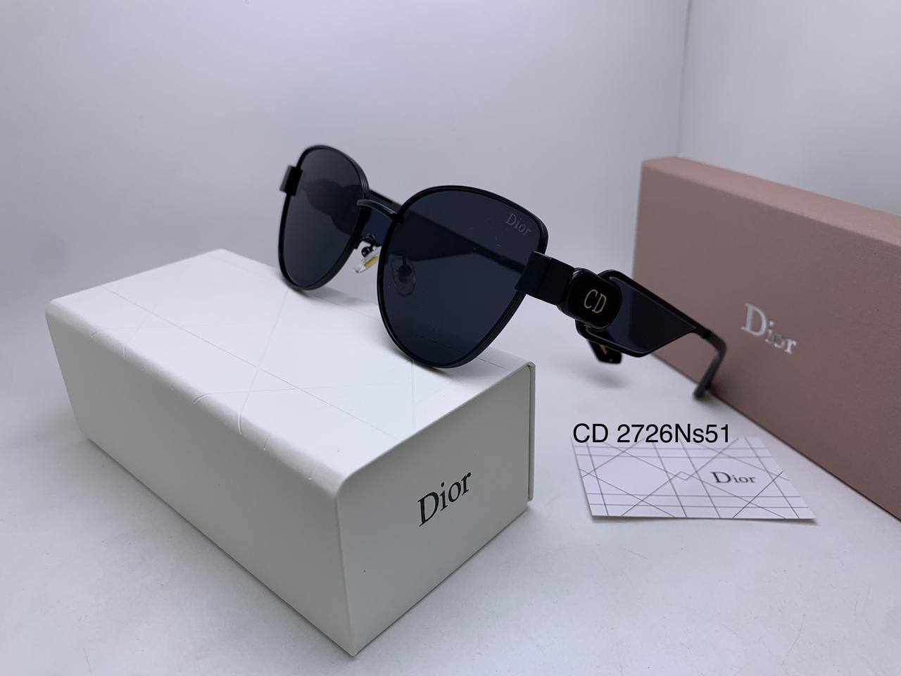 Miu Miu
70 dhs🗽

Zain126