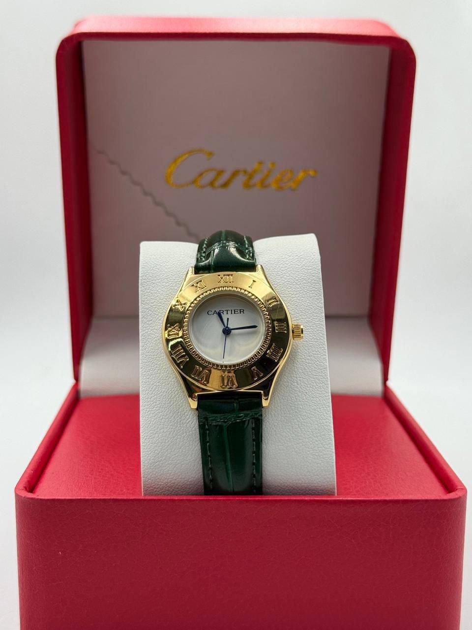 Cartier ladies 
offer price 
40 dhs🪙💚

Zain08