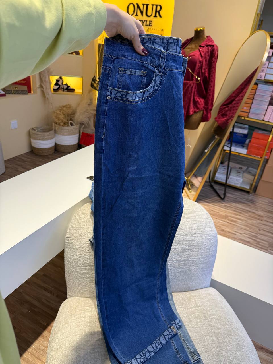 Branded Jeans

105 dhs

S-xl

OnurStyle store

اطلبوها من الوتس المثبت في الأعلى👆🏻👆🏻
تواصلو معنا 👈🏻 Zain 
For order WhatsApp pinned 👆🏻

♥️♥️♥️