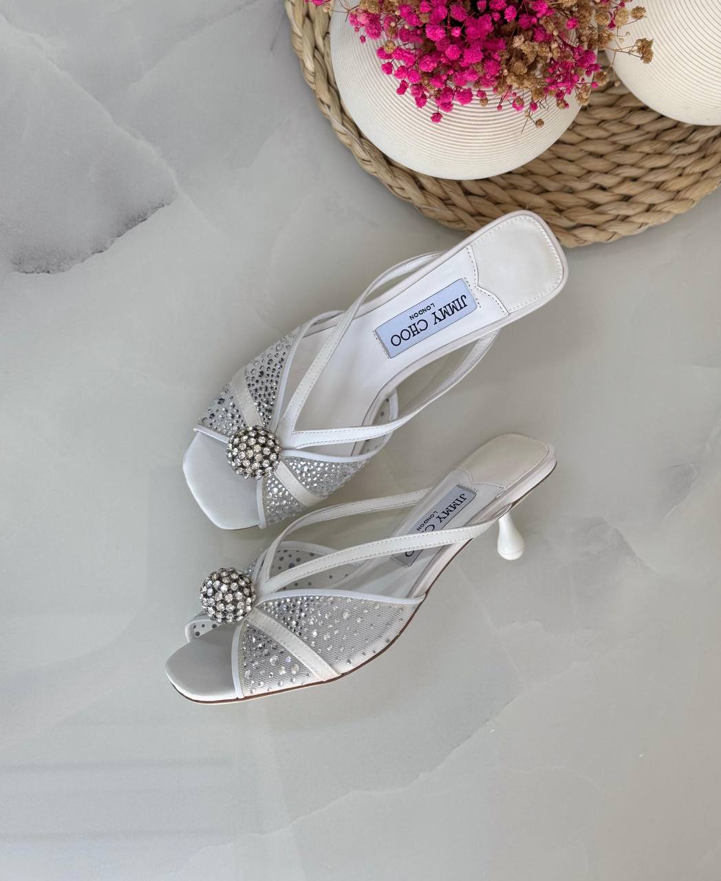 Jimmy choo 
Vip quality 
Size:36to41
450 dhs✅

Zain113
♥️♥️♥️