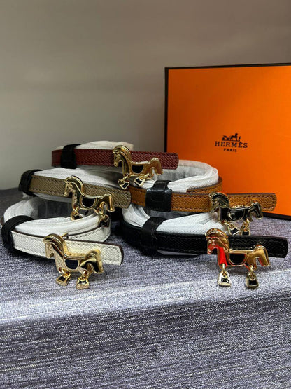 Belts
Leather 
60 dhs💛

Zain190
♥️♥️♥️
