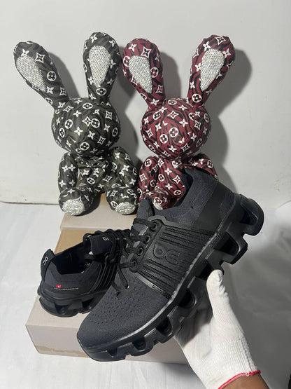On Cloudswift 4All Black 🖤
36-45 AVAILABLE 🤩
220 dhs🇦🇪🇦🇪

Zain242
♥️♥️♥️