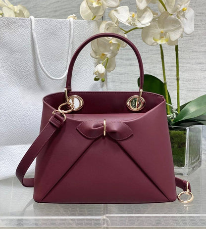DIOR
GOOD QUALITY
110 dhs✅

Zain39
♥️♥️♥️