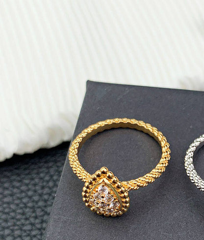 BOUCHERON 
Ring 💍 available size👇
6,7,8,9
Master quality 💯
With normal boxes 📦 
45 dhs🇦🇪🇦🇪

With master box 🗃️ 
125 dhs🇦🇪🇦🇪

Zain216
♥️♥️♥️