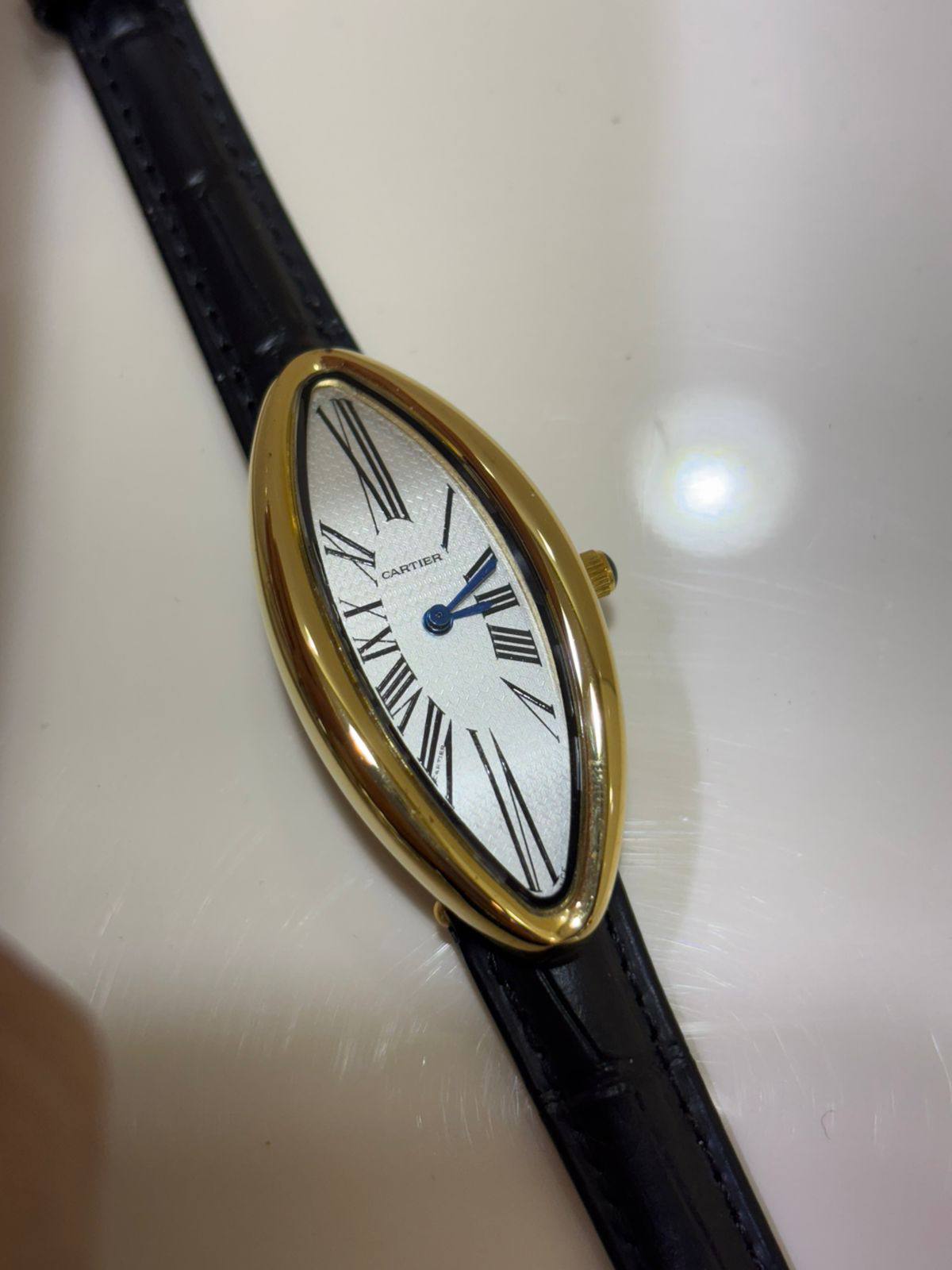 Cartier
340 dhs❣️

Zain264
♥️♥️♥️