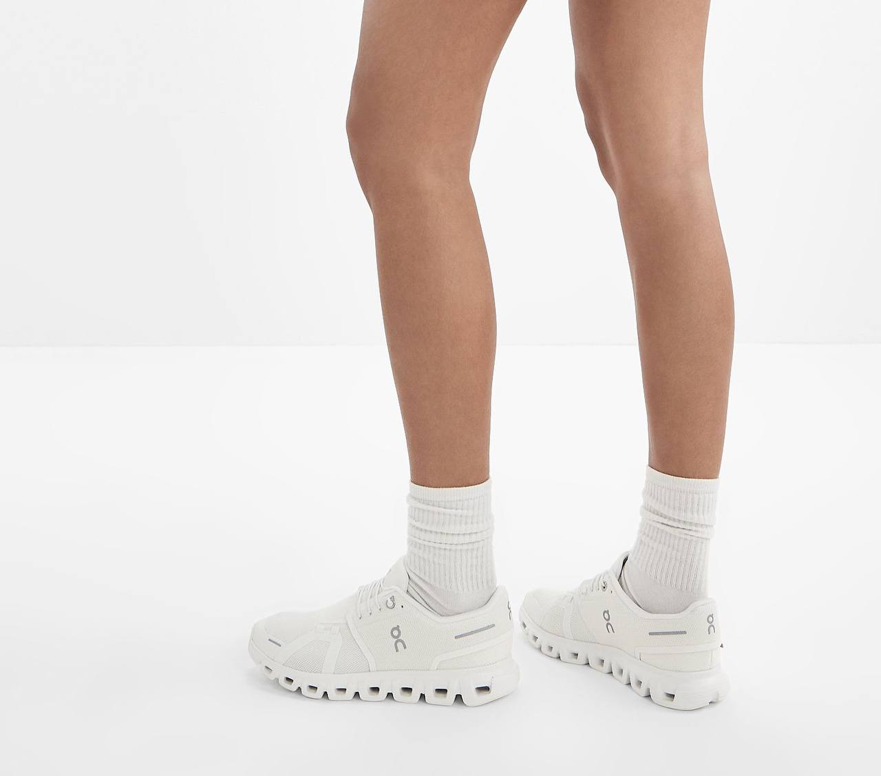 ON Cloud 6 ‘All White’🤍

36-45 AVAILABLE 🤩

230 dhs🇦🇪🇦🇪🇦🇪

Zain242
♥️♥️♥️