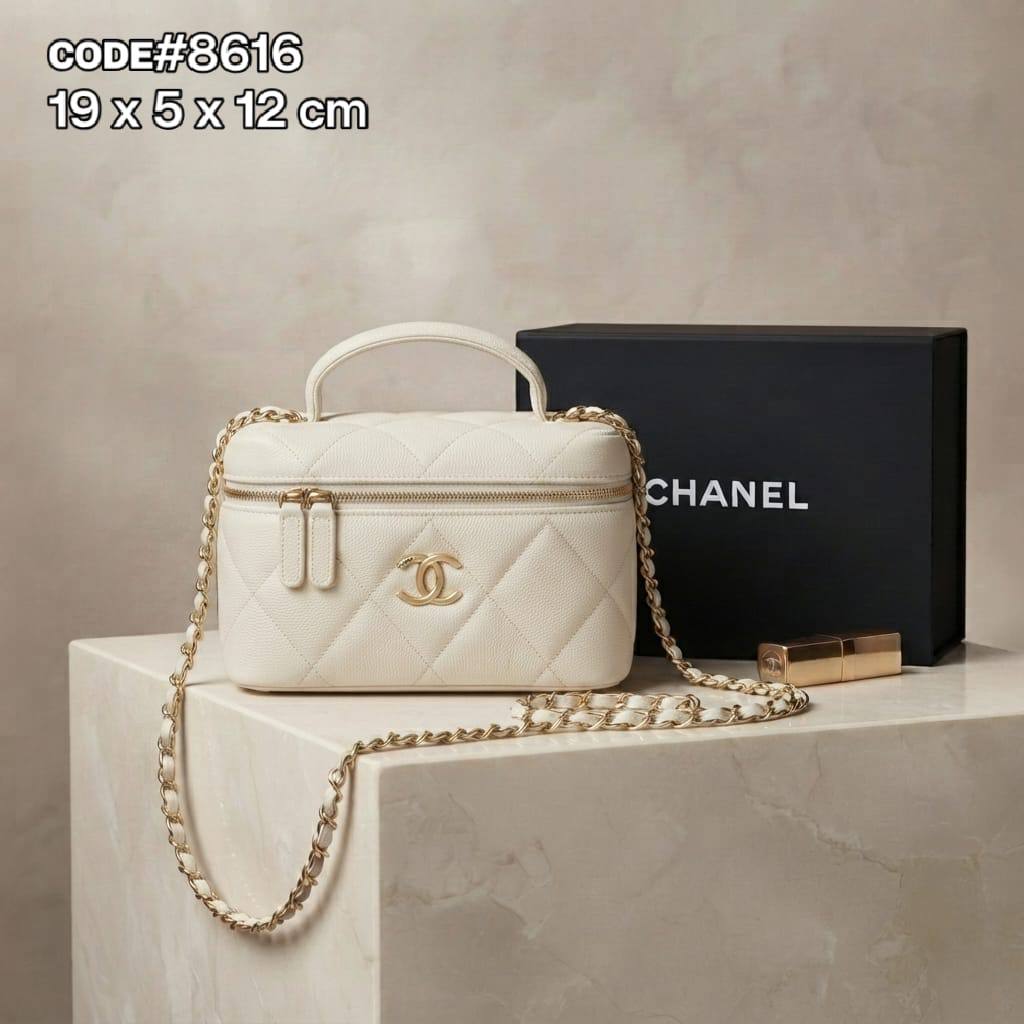 CHANEL ᴠᴀɴɪᴛʏ ᴄʟᴜᴛᴄʜ ᴛᴏᴘ ʜᴀɴᴅʟᴇ ʙᴀɢ ᴡɪᴛʜ ɢᴏʟᴅ ʟᴏɴɢ ᴄʜᴀɪɴ sᴛʀᴀᴘ sɪᴢᴇ : 19 cm WITH BOX
80 dhs🇦🇪🇦🇪


Good material quality 

Zain31
♥️♥️♥️