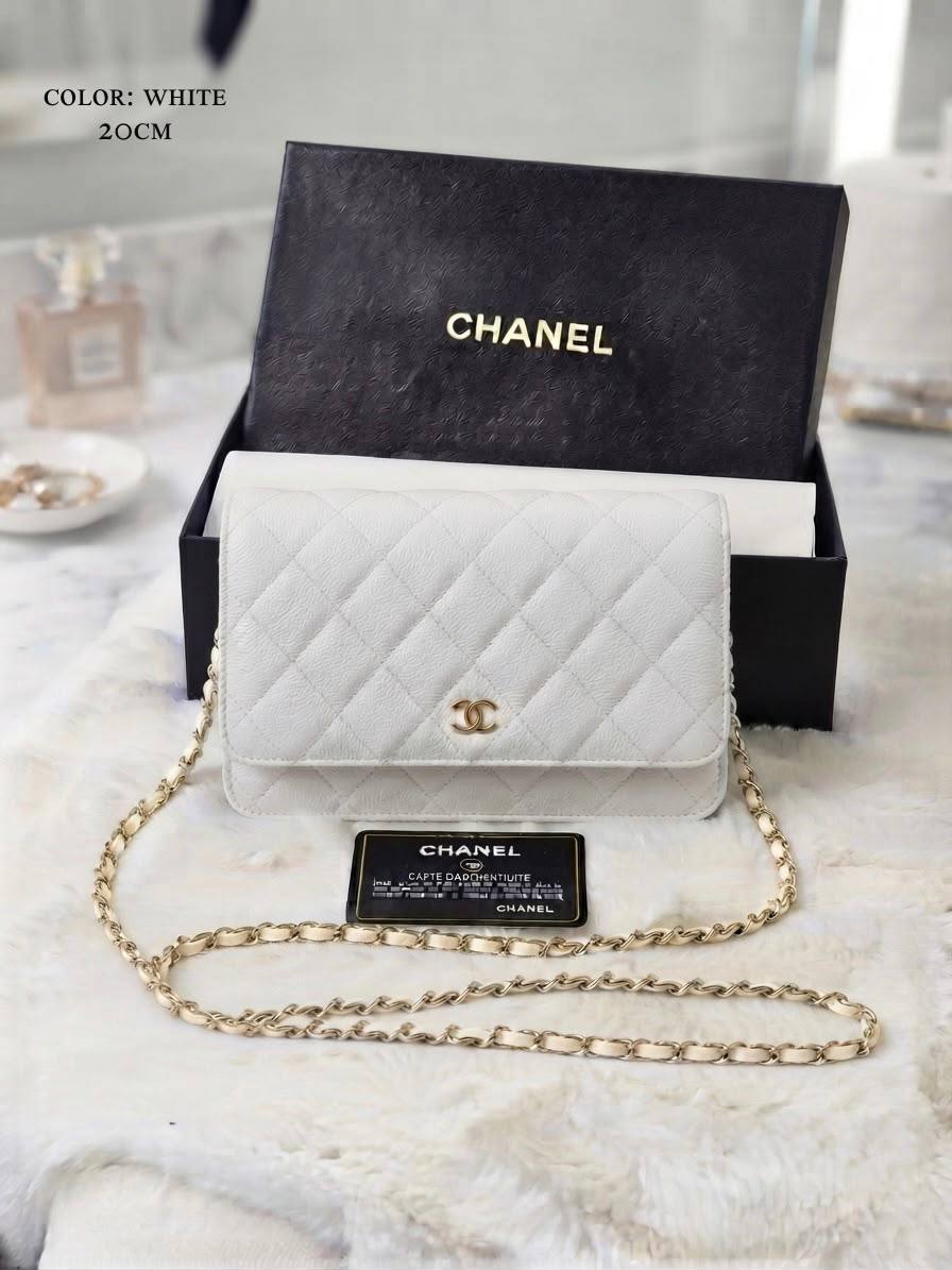 Chanel ᴄʟᴀssɪᴄ ᴡᴀʟʟᴇᴛ ᴏɴ ᴄʜᴀɪɴ
ɢᴏʟᴅʜᴀʀᴅᴡᴀʀᴇ ʟᴏɴɢ sʟɪɴɢ
ᴡɪᴛʜʙᴏx
ᴄᴀᴠɪᴀʀ ᴍᴀᴛᴇʀɪᴀʟ
sɪᴢᴇ:20ᴄᴍ
100 dhs🇦🇪🇦🇪

Zain56
♥️♥️♥️