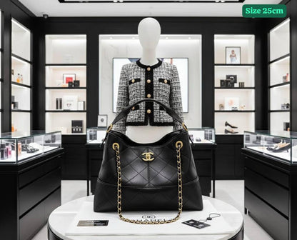 CHANEL
-35 cm 
110 dhs🪙💚
Good Quality

Zain90
♥️♥️♥️