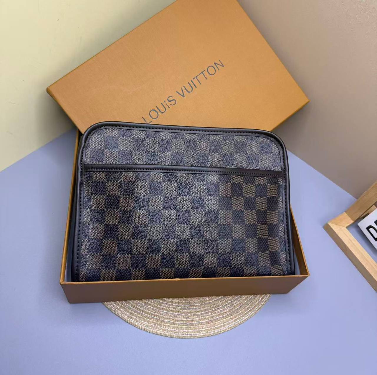 LV

85 dhs🪙🌨️ 

Withbox
🎁🎁🎁

Zain143
♥️♥️♥️