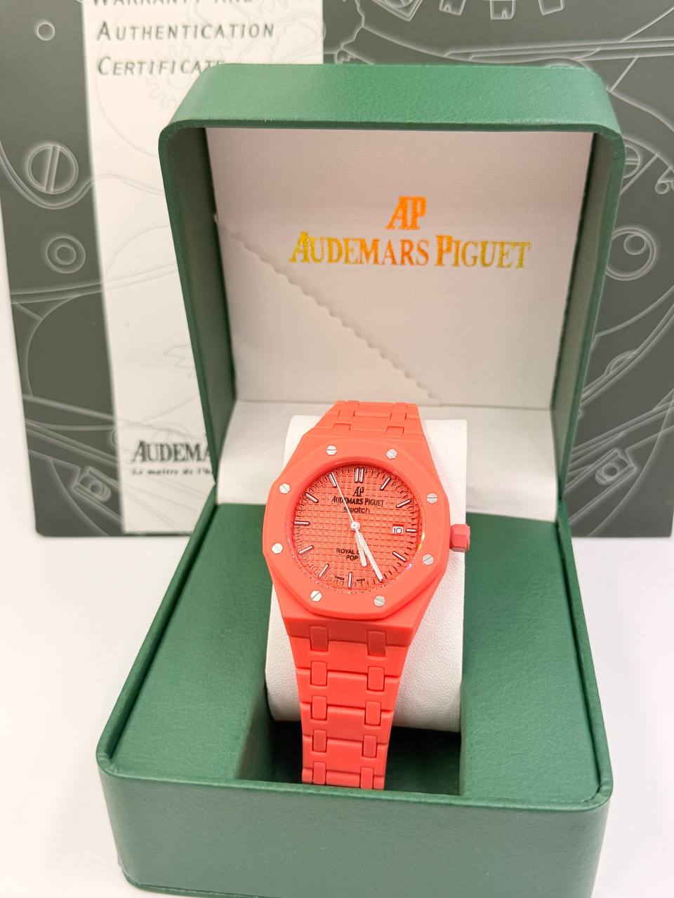AP NEW SWATCH 
with box  
75 dhs💓
BATTERY

Zain85
♥️♥️♥️