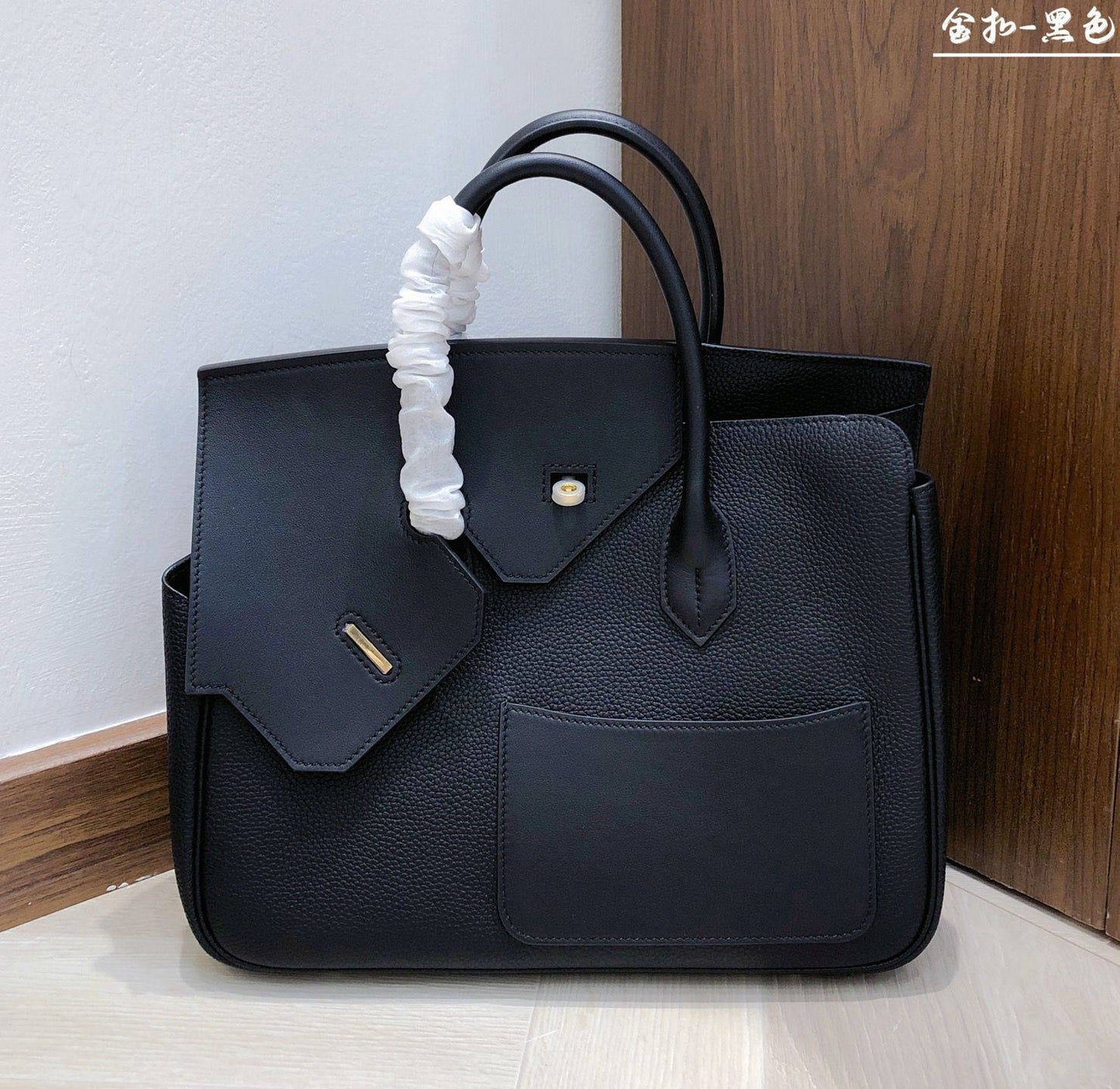 Hermes ❤️
Master 👌
30cm🫶🏻
420 dhs❣️

Zain228
♥️♥️♥️