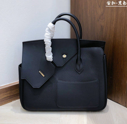 Hermes ❤️
Master 👌
30cm🫶🏻
420 dhs❣️

Zain228
♥️♥️♥️