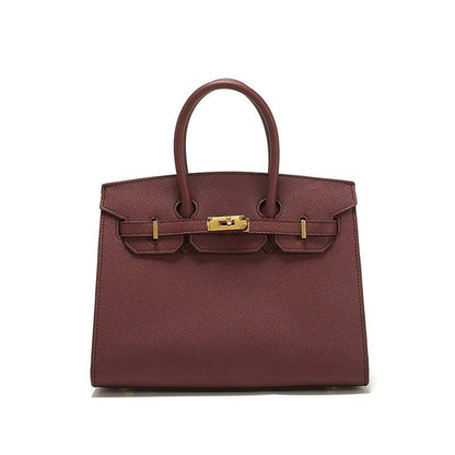HERMES
Best quality

 WITH BOX
🎁🎁🎁

120 dhs✅
size 30CM

Zain290
♥️♥️♥️