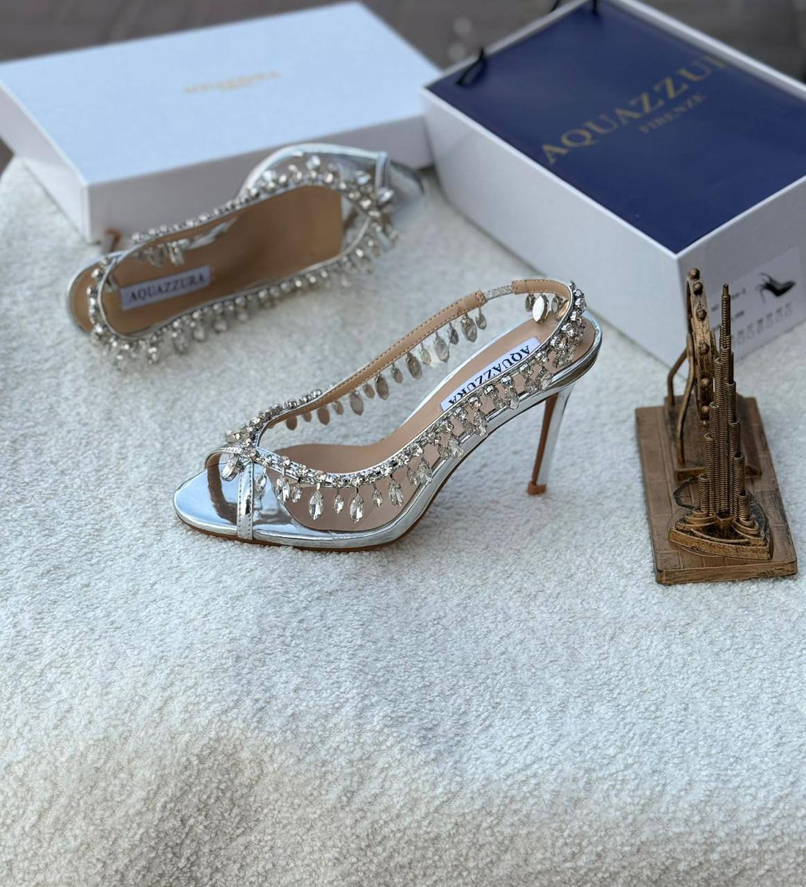 Aquazzura 

Size. 36 to 41 

130 dhs🇦🇪🇦🇪

Zain80
♥️♥️♥️